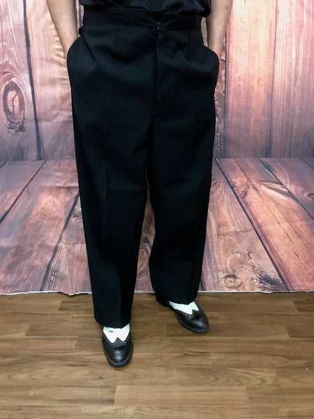 Vintage Stresemannhose Herren Größe 52, Bundweite 96 cm, schwarz-grau gestreift, Schurwolle, Knöpfe & Haken, verstellbare Seitenlaschen, gefüttert, True Vintage.